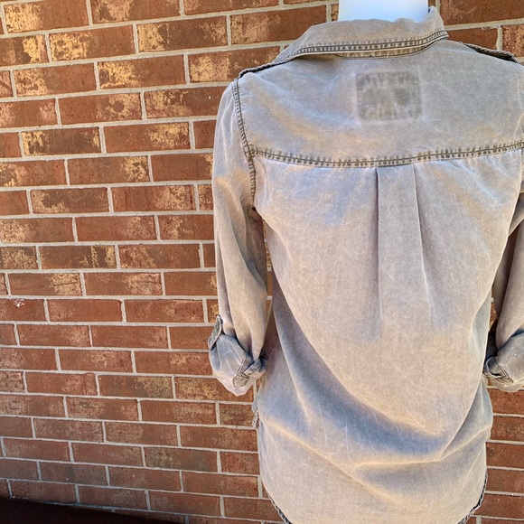 [SALE] express faded wash boyfriend button up - Picture 5 of 7